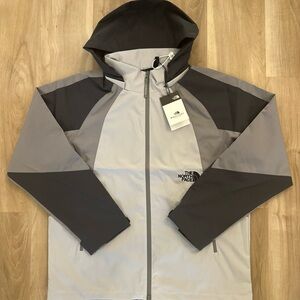 The North Face Men's Two-Tone Gray Raincoat